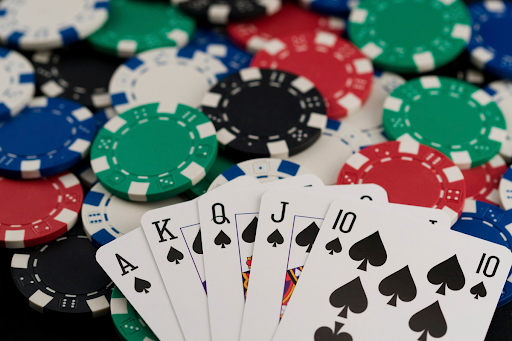 Hướng dẫn chơi Poker Q99 chi tiết, đơn giản, dễ hiểu nhất cho newbie.